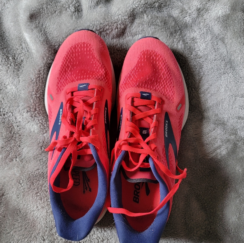 Brooks sneakers